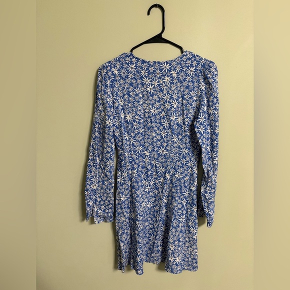 Uniqlo V Neck Long Sleeve Mini Dress Blue Daisy Floral Size XS Pockets Printed - Picture 2 of 8